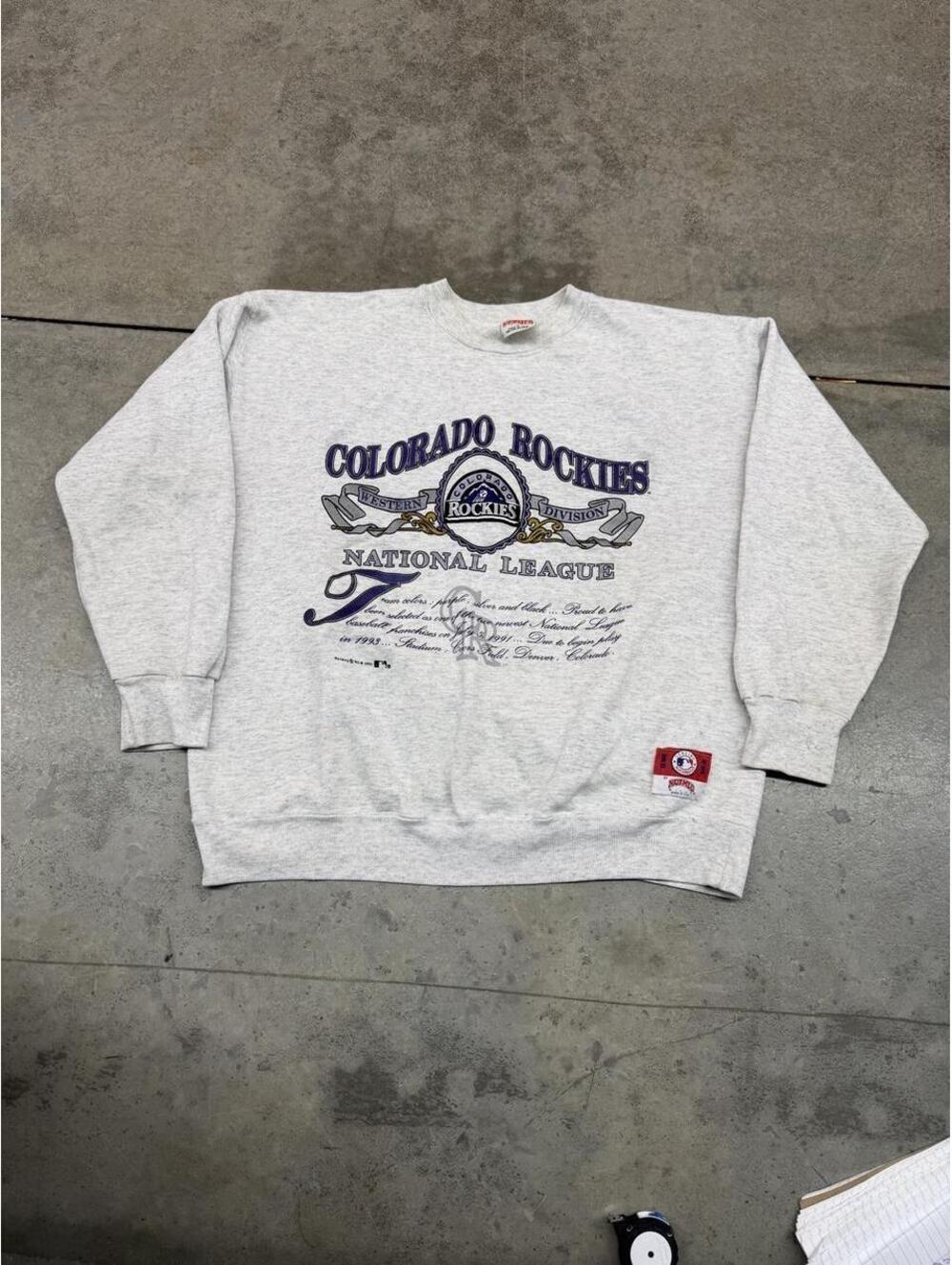 vintage colorado rockies nutmeg mills made in usa spell out crewneck size xl